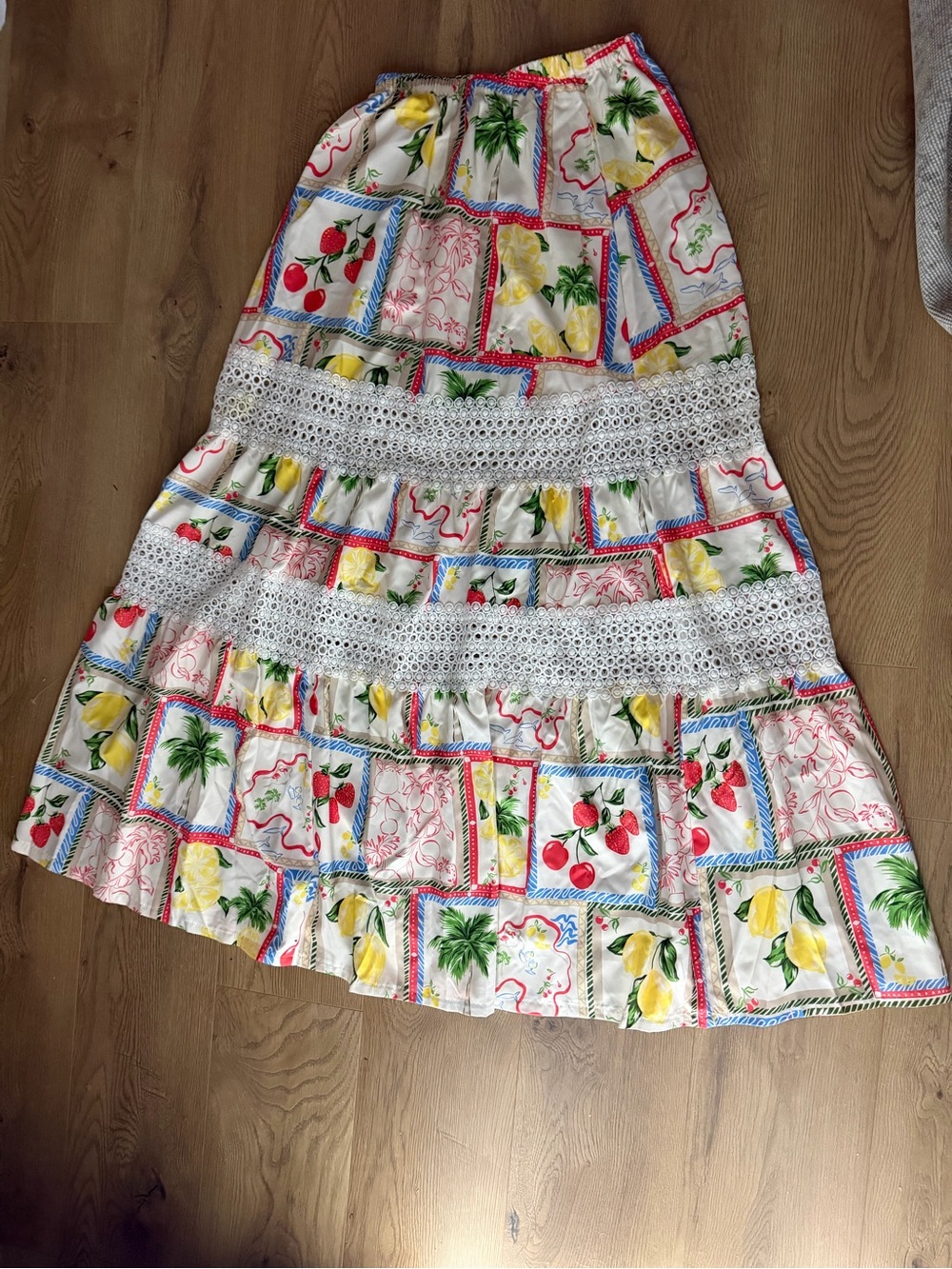 SHEIN White Tiered Maxi Skirt with Yellow, Red and Green Fruit Prints